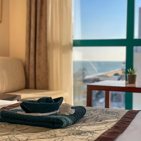 Апартаменты Sea View - *